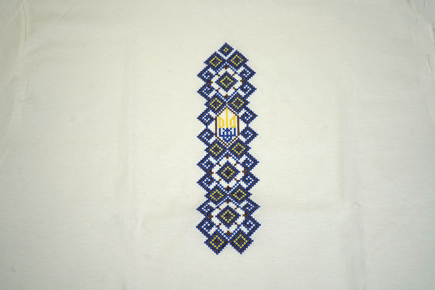 T-shirt - vyshyvanka